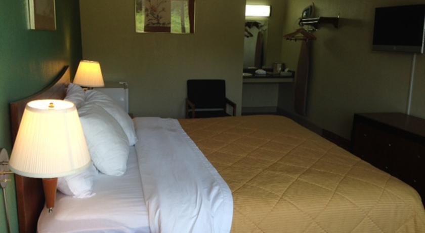 Mid Ohio Inn Bellville Chambre photo